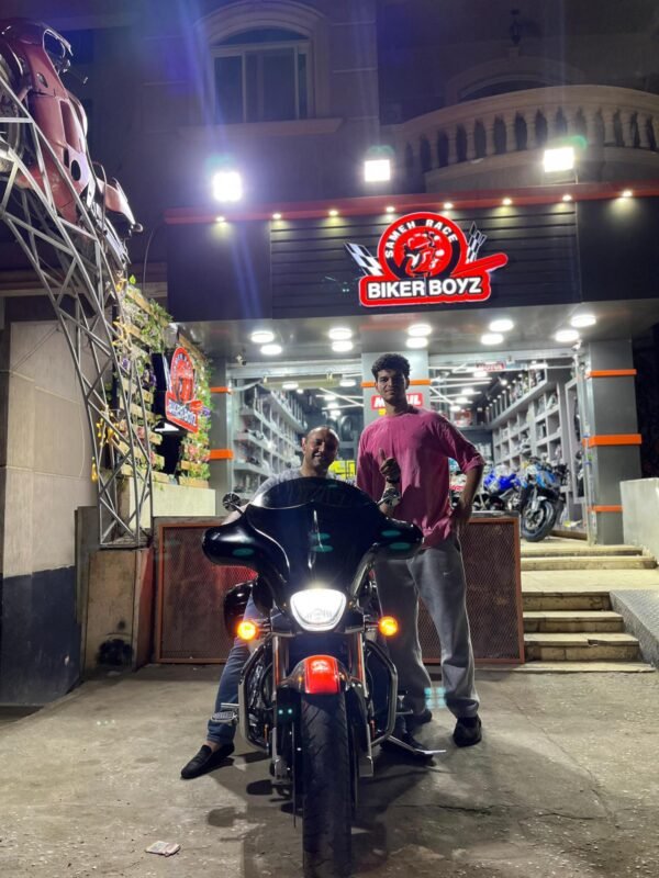 Black and red Boulevard motorcycle sale in Egypt – BikerBoysStore